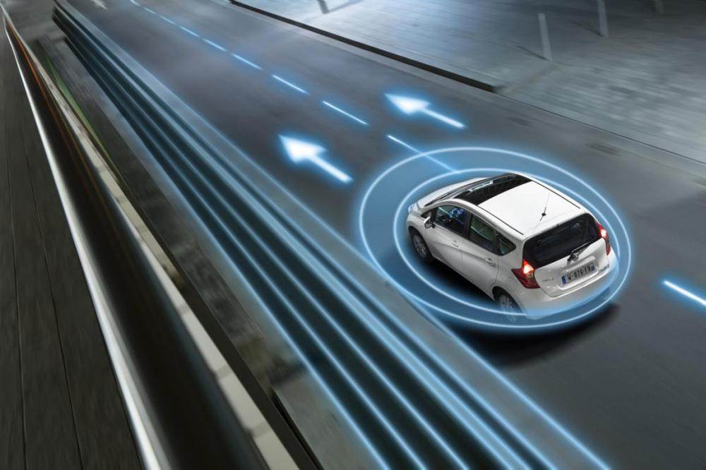5 công nghệ an toàn cao cấp trên xe ô tô