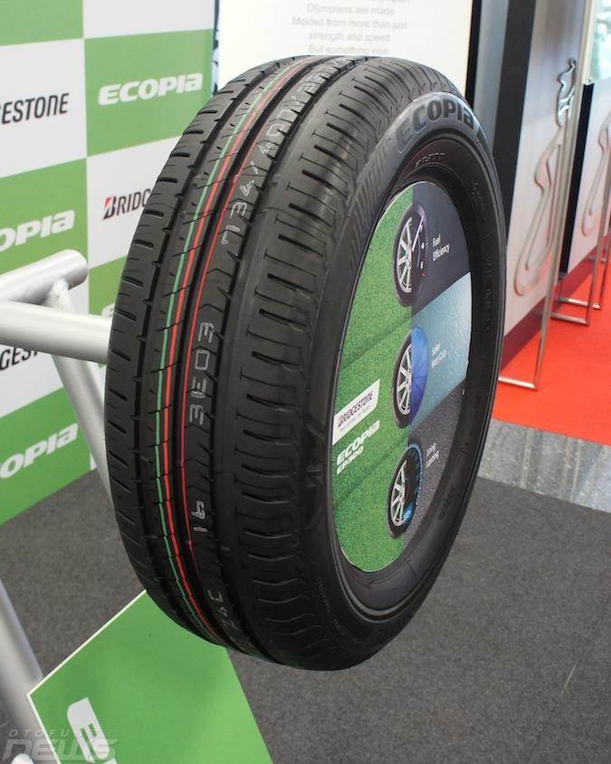 Bridgestone Ecopia EP300 2017 thế hệ lốp tiết kiệm hoàn toàn mới